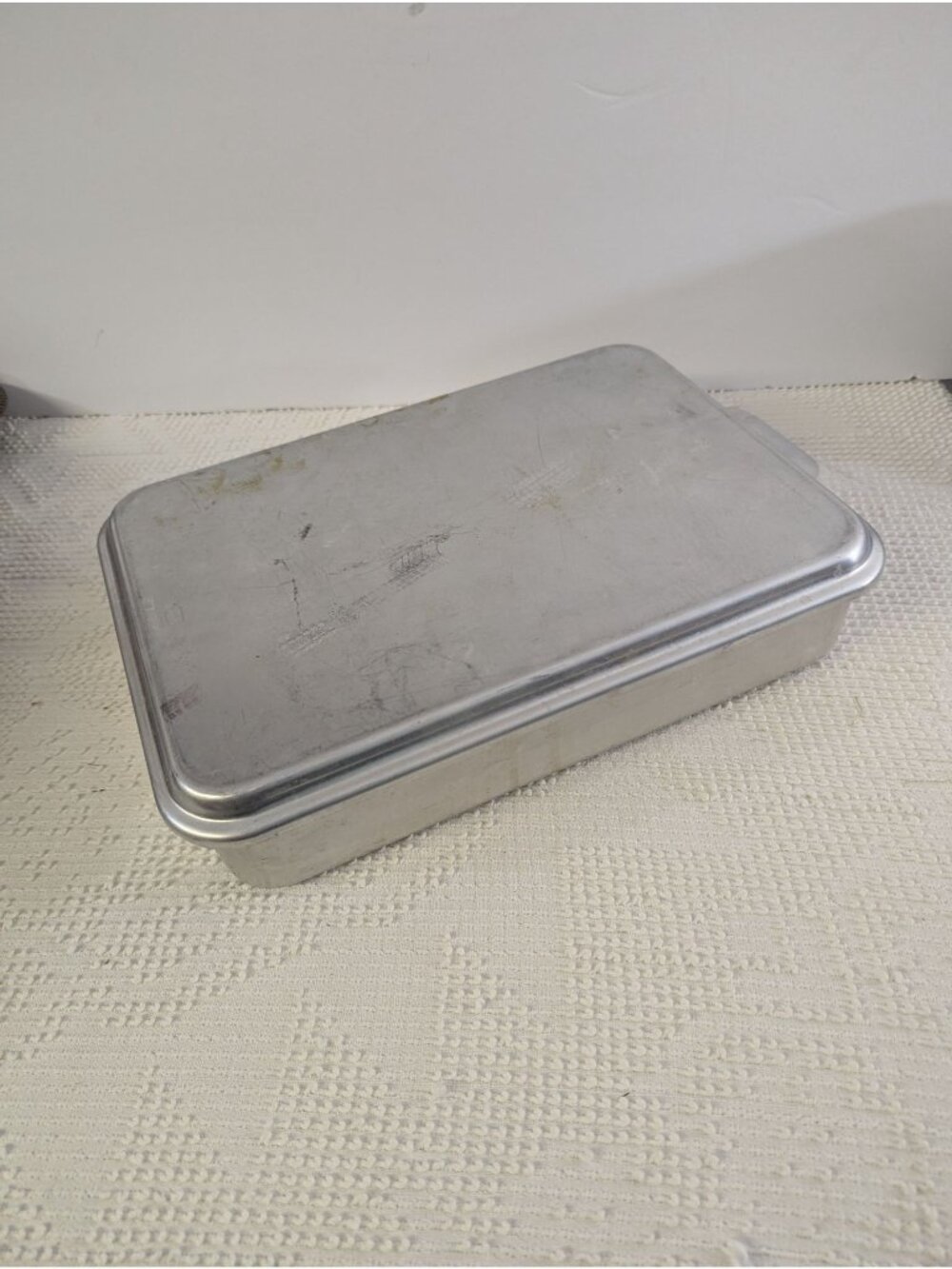 Vintage Aluminum Cake Baking Pan With Snap On Aluminum Lid 9"x13"